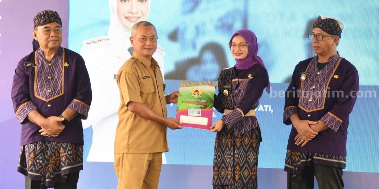 Wali dan Wawali Kota Kediri Tingkatkan Pelayanan Cepat Tepat melalui Adminduk All In di Kelurahan