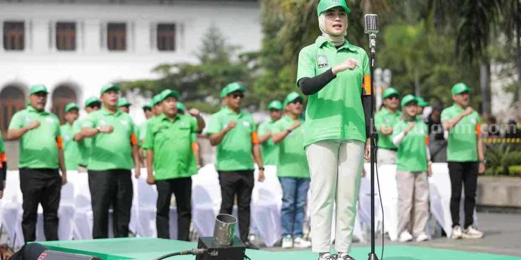 Bukan Upacara, Ini Aksi Kemanusiaan