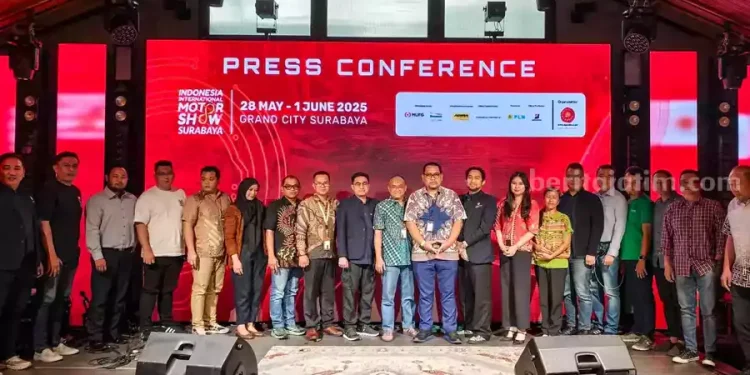 Tren Kendaraan Listrik dan Tantangan Pasar di IIMS Surabaya 2025