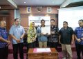 Ijazah SKCK dan Akta Kelahiran Mantan Pekerja Ditahan