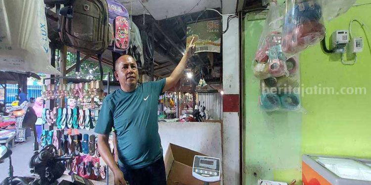 Maling Bobol Toko di Pasar Wonoasih Probolinggo, CCTV Diretas dan Etalase Rokok Hilang