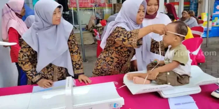 Edukasi Gizi Anak Hadir di 100 Titik Termasuk di Kota Kediri oleh Alfamart dan SGM Eksplor