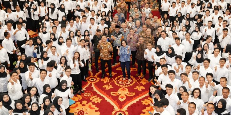 Sri Mulyani Beri Ultimatum Serius kepada 1037 Calon Pegawai Negeri Sipil