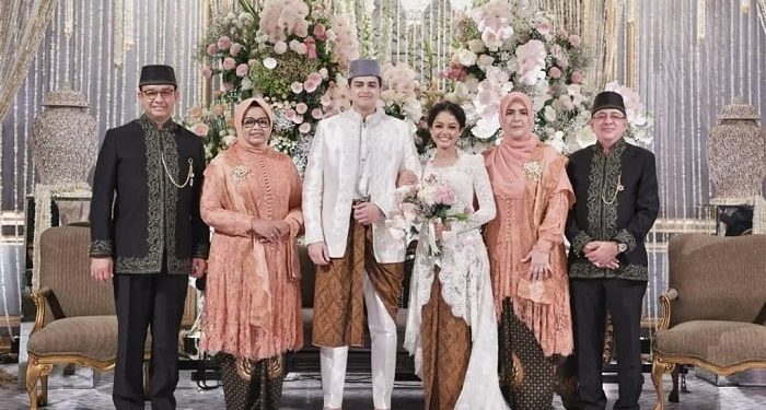 Kritikan terhadap Putri Anies dianggap salah, Mutiara Baswedan berprestasi dan sudah menikah.