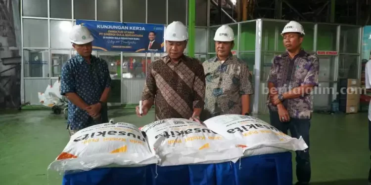 Puji Kualitas Tebu PG Pesantren Baru Kediri oleh Dirut PT SGN