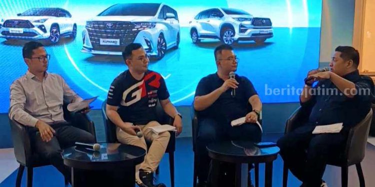 Mobil Hybrid dan Teknologi Ramah Lingkungan Diperkenalkan di Pakuwon Mall Surabaya