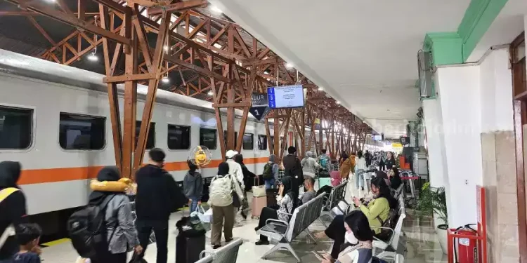 Diskon 30% Tiket KA Ekonomi di KAI Daop 7 Madiun Hingga 31 Juli 2025