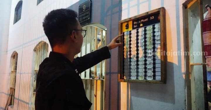 Petugas Lapas Mojokerto Rutin Lakukan Troling pada Malam Hari