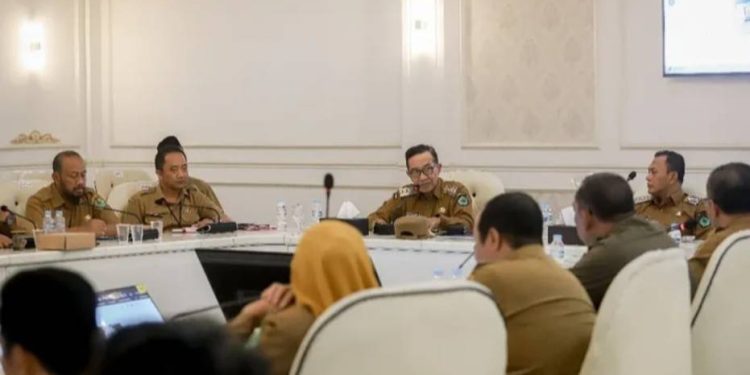 100 Hari Kerja Bupati dan Wakil Bupati Pamekasan Penataan PKL dan Program Tera Bulan