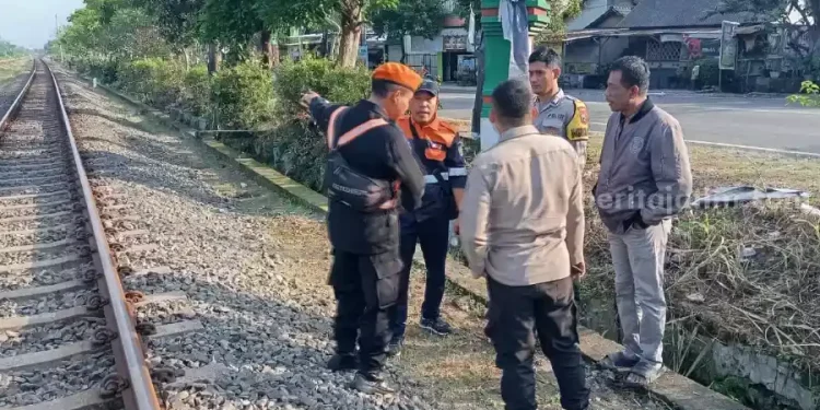Pencuri Rel Kereta di Bojonegoro Kabur Tinggalkan Truk dan Barang Bukti