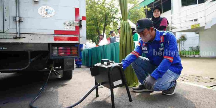 Uji Emisi Gratis Kendaraan Bermotor oleh Petrokimia Gresik dan DLH
