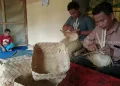 Kenaikan Harga Besek Tape di Bondowoso Jelang Iduladha Membawa Berkah bagi Pengrajin