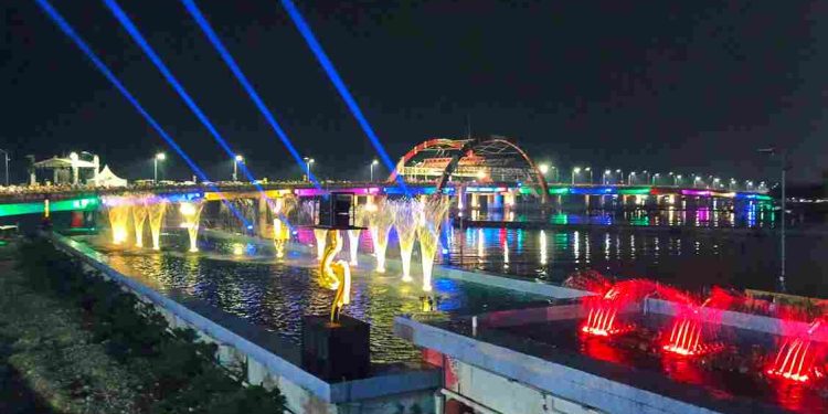 Jam Malam Anak Surabaya Dimulai, Bonceng Tiga dan Pacaran di Taman Bisa Kena Razia