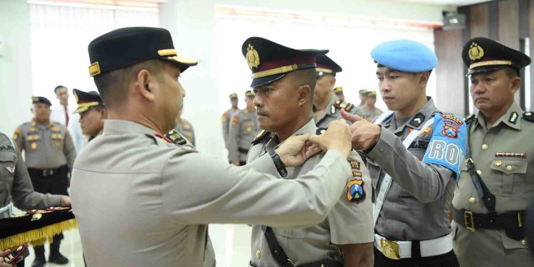 Mutasi Personel Polres Gresik Kompol dan Iptu Mendapat Tugas Baru