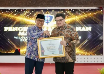 Dua Penghargaan BKN, Mas Dhito Komitmen Tingkatkan Indeks Reformasi Birokrasi