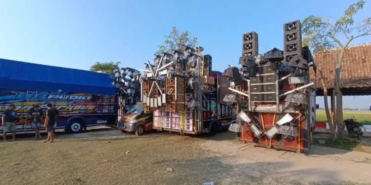 Polres Tulungagung Tertibkan Peserta Karnaval Sound Horeg
