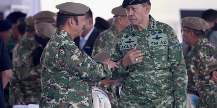 Jejak Karir Letjen TNI Purn Agus Sutomo dalam Operasi Militer di Timtim Aceh dan Papua