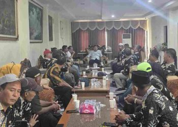 Nelayan Lamongan Keluhkan Lambannya Izin Kapal Di Atas 20 GT ke Bupati
