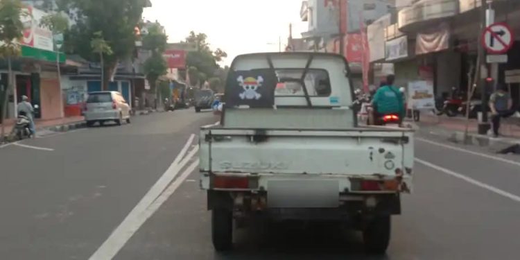 Banyak Bendera One Piece Berkibar di Blitar, Ini Sikap Bakesbangpol