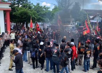Paripurna Rentan Batal, Gerakan Moral Kawal dan Soroti DPRD Blitar Menggema