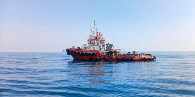 Kapal Tunda Garda Terdepan Operasional Offshore di Perairan Madura