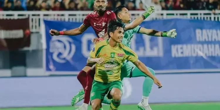 PSM Makassar Targetkan Kemenangan Perdana Melawan Persebaya Surabaya dengan Dukungan Suporter