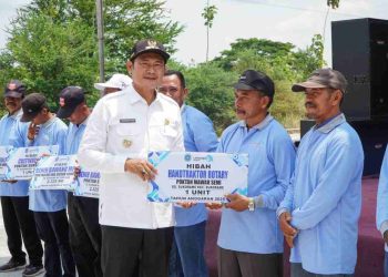 Diversifikasi Pertanian Lamongan Melakukan Panen Raya Bawang Merah di Sukorame