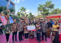 Bantuan Ambulans dan Beasiswa untuk Masyarakat Blitar serta Mahasiswa UINSA dari Bank Jatim