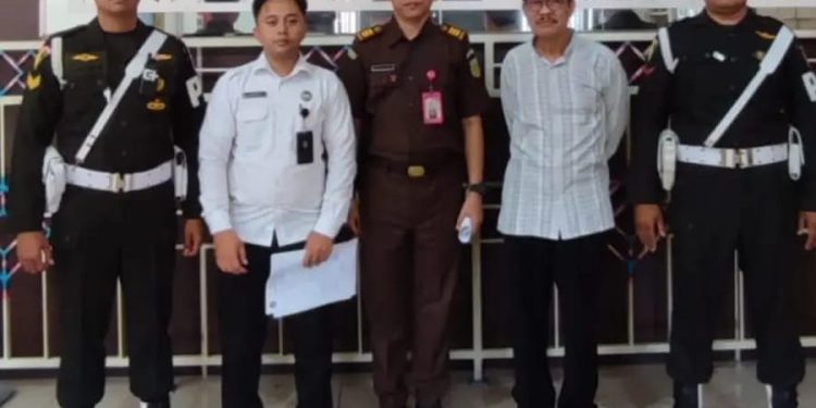 Mantan Kadisdik Jatim Terlibat Kasus Korupsi Hibah SMK Rp179 Miliar Jadi Tersangka