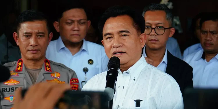 Pesan Menko untuk Aktivis yang Ditangkap: Lawan Melalui Hukum, Jangan Anarkis