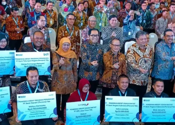 Akad Massal KUR 800 Ribu Debitur, Pemerintah Akselerasi Ekonomi Rakyat di Surabaya
