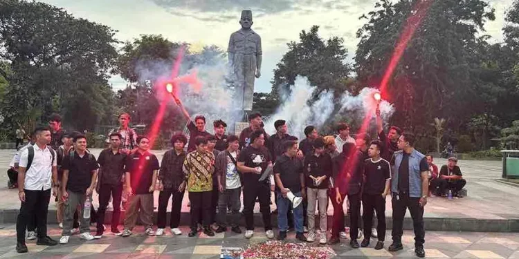 Ajak Pemerintah Dengarkan Suara Rakyat di Setahun Pemerintahan Prabowo-Gibran