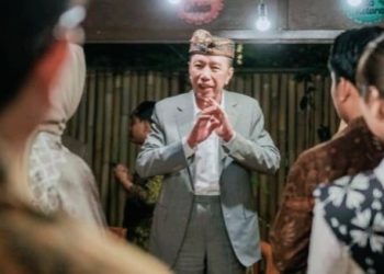 Prof Henri Subiakto Desak Jokowi Tunjukkan Ijazah Asli Bukan Aib Lulusan UGM