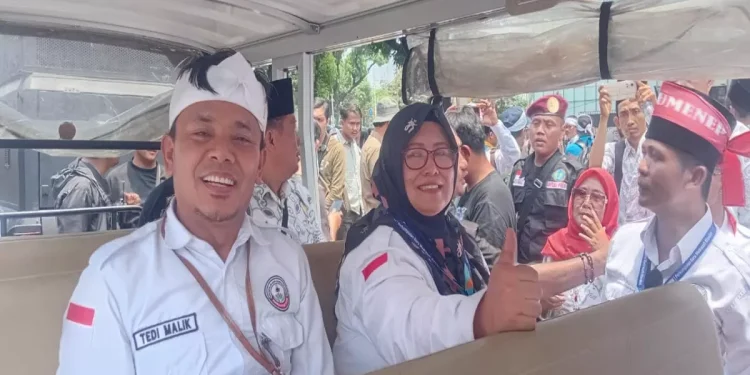 Demo Ribuan Guru Madrasah Swasta Angkat Empat Tuntutan ke Istana