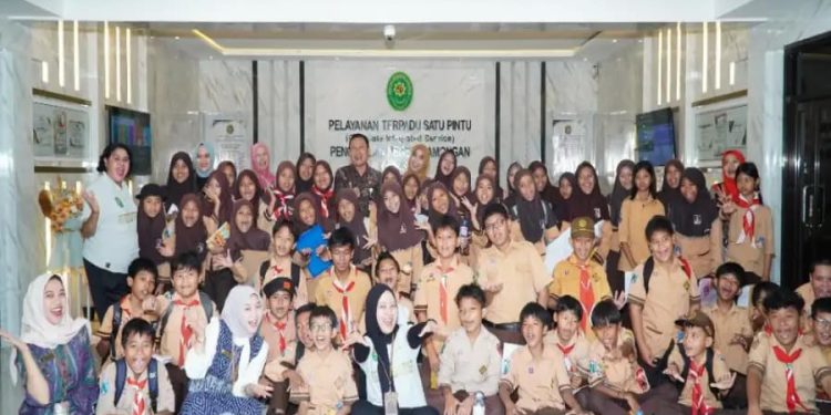 PN Lamongan Luncurkan Wisata Edukasi untuk Tanamkan Nilai Hukum dan Karakter pada Pelajar
