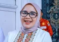 Istri Wali Kota Surabaya Ambil Peran Sentral di Parade Juang 2025 sebagai Lukitaningsih