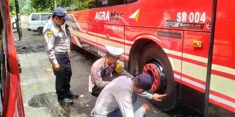Bus Antar Provinsi Target Operasi Zebra di Terminal Kepanjen