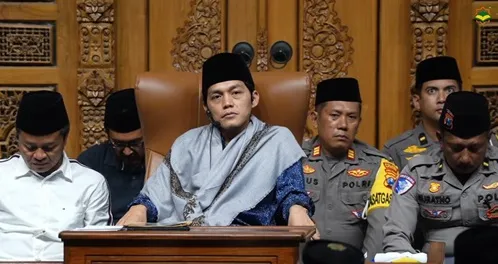 Dirlantas Polda Jatim Ajak Gus Iqdam Sosialisasi Pentingnya Keselamatan Berlalu Lintas
