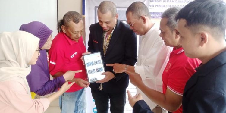 Inovasi Digital Kampung Medokan Ayu Ubah Sampah Menjadi Cuan Transparan