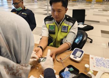 Cek Kesehatan Gratis dan Sosialisasi SATUSEHAT di Bandara Dhoho Kediri oleh BBKK Surabaya