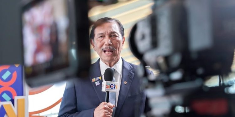 Luhut Buka Suara Soal Kereta Cepat Whoosh yang Berpotensi Diperiksa KPK