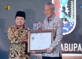 Penghargaan Badan Publik Informatif untuk Pemerintah Kabupaten Tuban