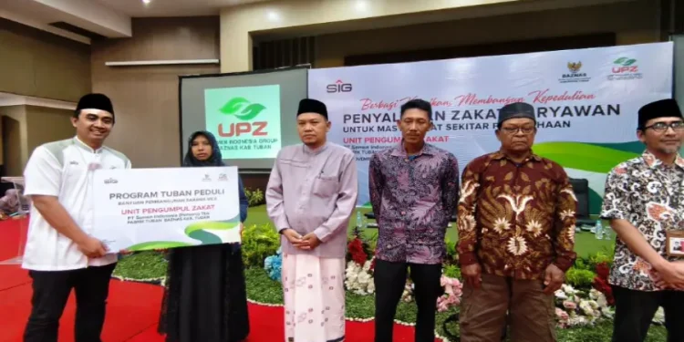 Pabrik Tuban Salurkan Bantuan Zakat Rp 2,2 Miliar di Tahun 2025