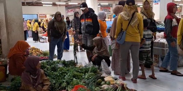 Harga Sayuran di Ngawi Melonjak Tajam Jelang Nataru
