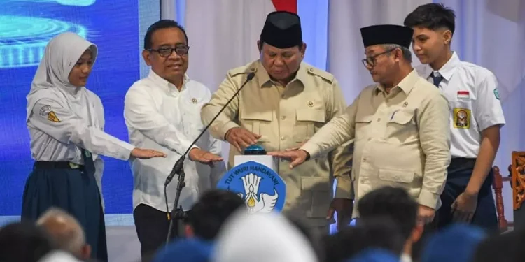 PID Mempermudah Akses Konten Pendidikan di Sekolah, Pesan Presiden Prabowo untuk Siswa