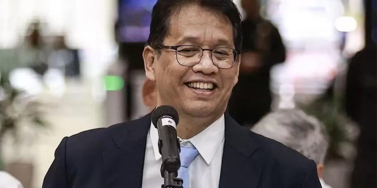 Menkeu Purbaya Tegas Tolak Legalisasi Thrifting Karena Barang Masuk Ilegal