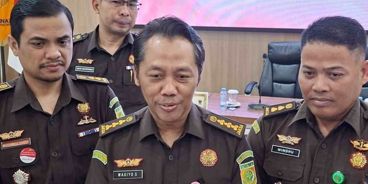 Kejati Jatim Periksa Mantan dan Kadishub Aktif dalam Kasus Dugaan Korupsi DABN