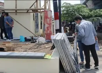 Pelaksana Proyek Tugu Batas Kota Probolinggo Dikenakan Denda Karena Tenggat Terlewati
