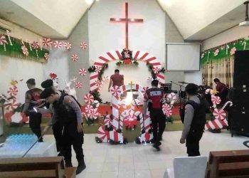 Sterilisasi Gereja Jelang Ibadah di Bojonegoro, Jemaat Dijamin Aman dan Nyaman