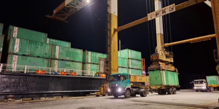 Layanan Logistik di Bagendang Sampit Tetap Normal Saat Penyampaian Aspirasi TKBM